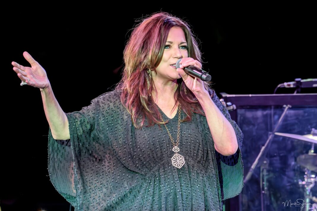 Martina McBride at Flagstar at Westbury Music Fair